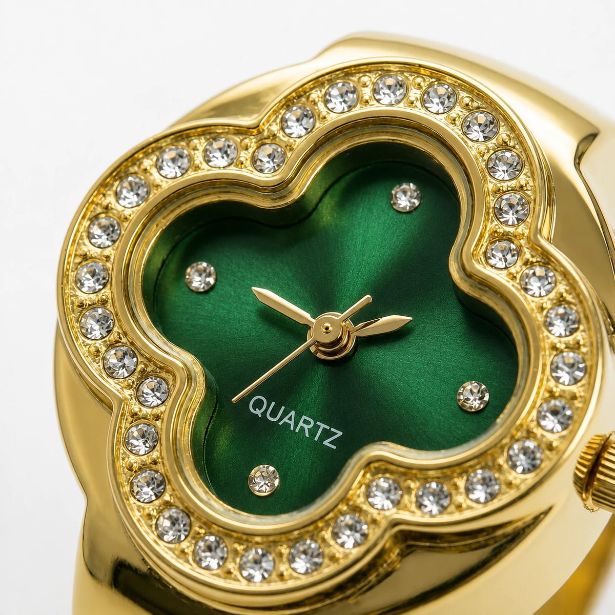 CLOVER RING