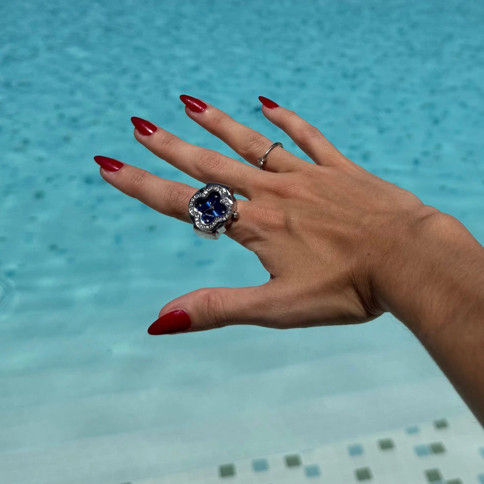 CLOVER RING